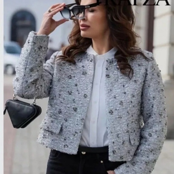 BLOGGERS FAVE NWOT ZARA Gray Structured Blazer - Picture 11 of 16